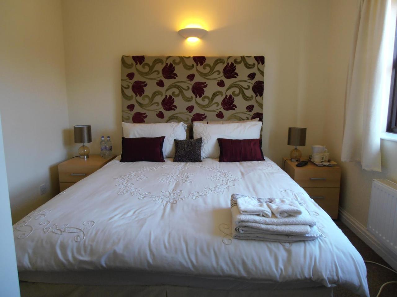 Castle View Rooms Castle Hedingham Bagian luar foto
